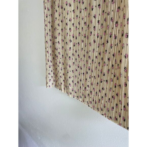 Women Sz 14 Ditsy Floral A-Line Midi Silky Plisse Skirt Feminine Romantic Flowy - Picture 4 of 5